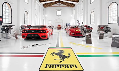 Museus da Ferrari e passeio diurno pela fábrica